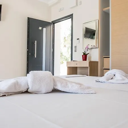 Aparthotel Golden Sun 4*