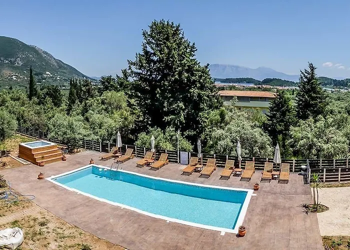 Golden Sun Nydri (Lefkada)