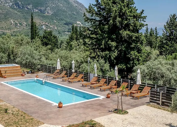 Golden Sun Nydri (Lefkada)