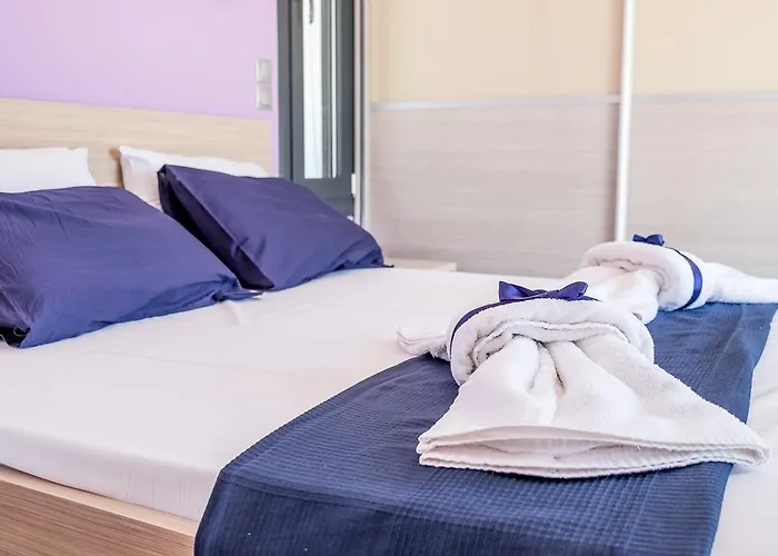 Golden Sun Nydri (Lefkada)